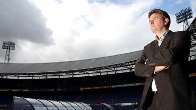 Van Merwijk ontvangt onderscheiding 'Stadspenning de Rotterdammert'