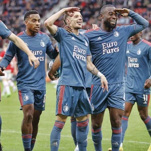 AD: 'Feyenoord vreest opnieuw voor maandenlange afwezigheid'
