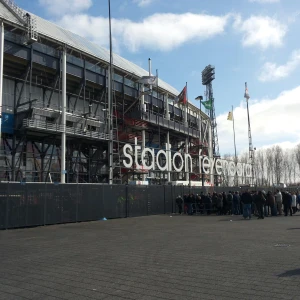 Feyenoord ziet financiële achterstand op Ajax verder oplopen 