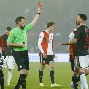 Rode kaart van Márquez die hij kreeg in wedstrijd tegen Feyenoord geseponeerd