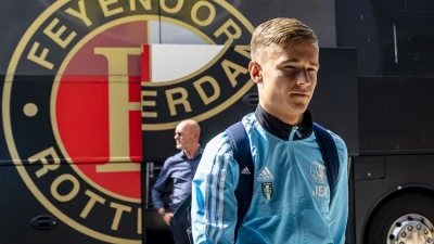 'Feyenoord heeft doorverkooppercentage op Naujoks na transfer naar Excelsior'