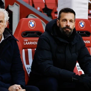 Van Nistelrooij: 'Feyenoord is natuurlijk favoriet voor de titel'