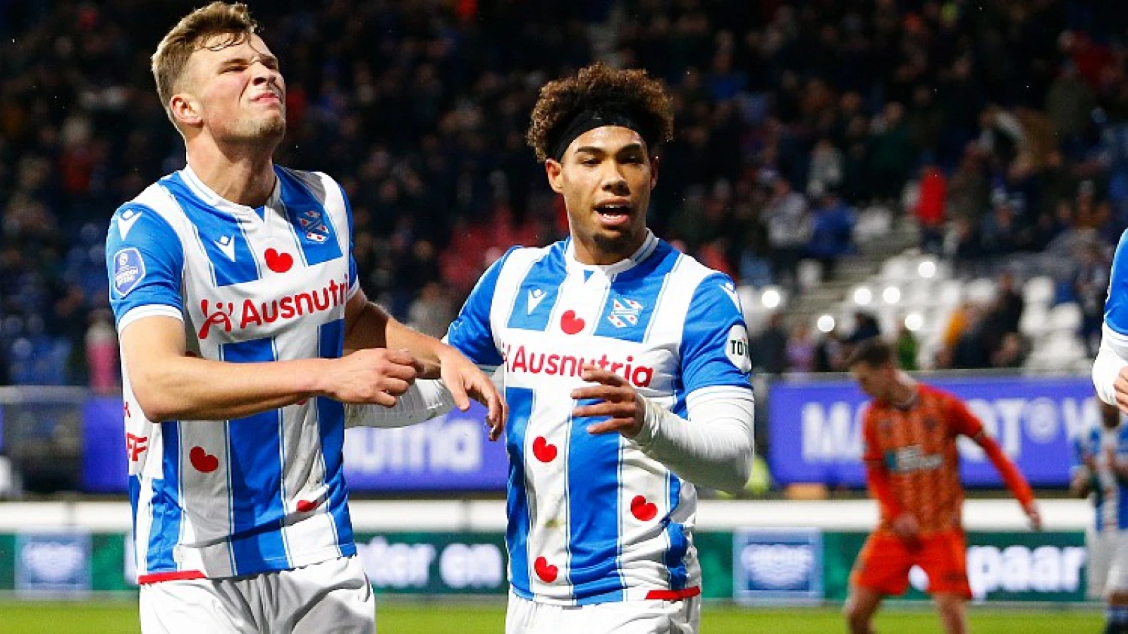 DE TEGENSTANDER | Dolend Heerenveen op zoek naar goals