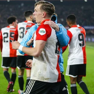 De kranten: 'Uitgerekend de Feyenoordverdediger die zo vaak in de fout ging'