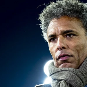 Van Hooijdonk: 'Feyenoord aan de bal echt heel erg goed vandaag'