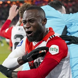 De kranten | Feyenoord beheerst het kunstje van de late doelpunten