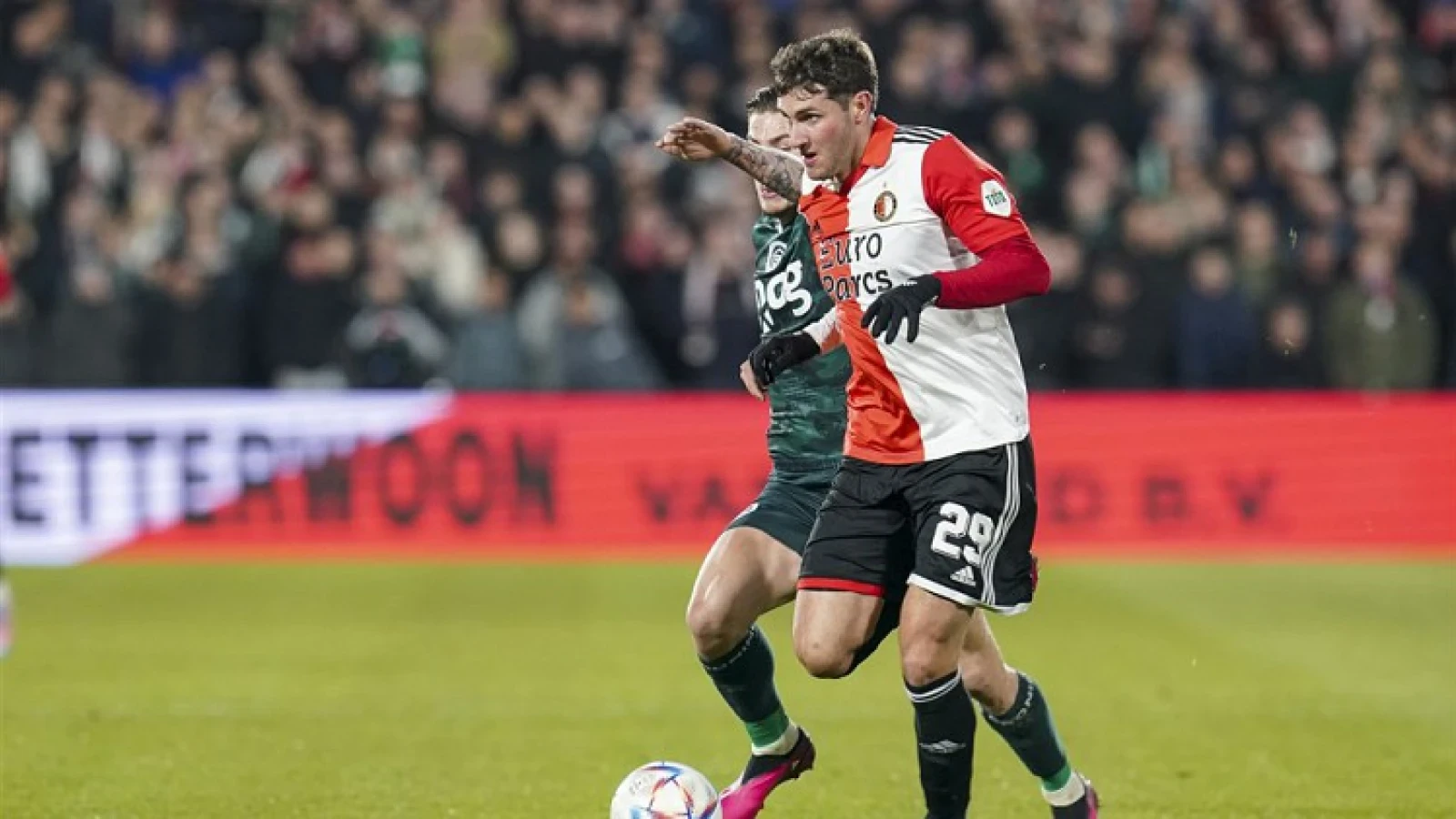 Vader Gimenez spreekt zich uit en hoopt dat zijn zoon bij Feyenoord blijft