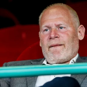 Algemeen directeur FC Dordrecht bevestigt gesprekken met Feyenoord:  'Vooralsnog zitten we in de verkennende fase'