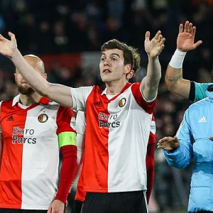 Buitenlandse media onder de indruk: 'De plaatsing van Feyenoord voorspelt weinig goeds voor Frankrijk en het Franse voetbal' 