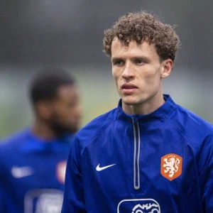 OPSTELLING | Basisplaats voor Wieffer bij Nederlands Elftal