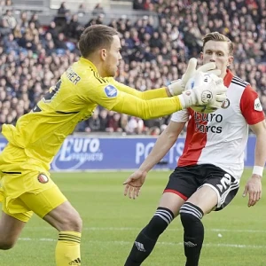 Van Hanegem: 'Als ik trainer van Feyenoord zou zijn zou ik hem altijd laten spelen'