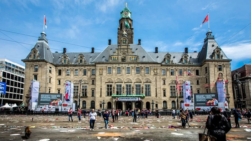 AD: 'Huldiging Coolsingel bij landstitel niet op 8 mei'