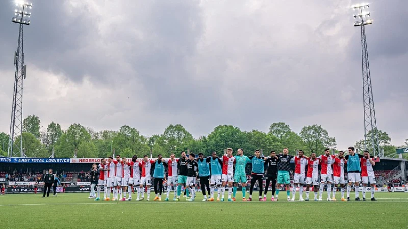 STAND | Feyenoord wint en staat op matchpoint voor kampioenschap