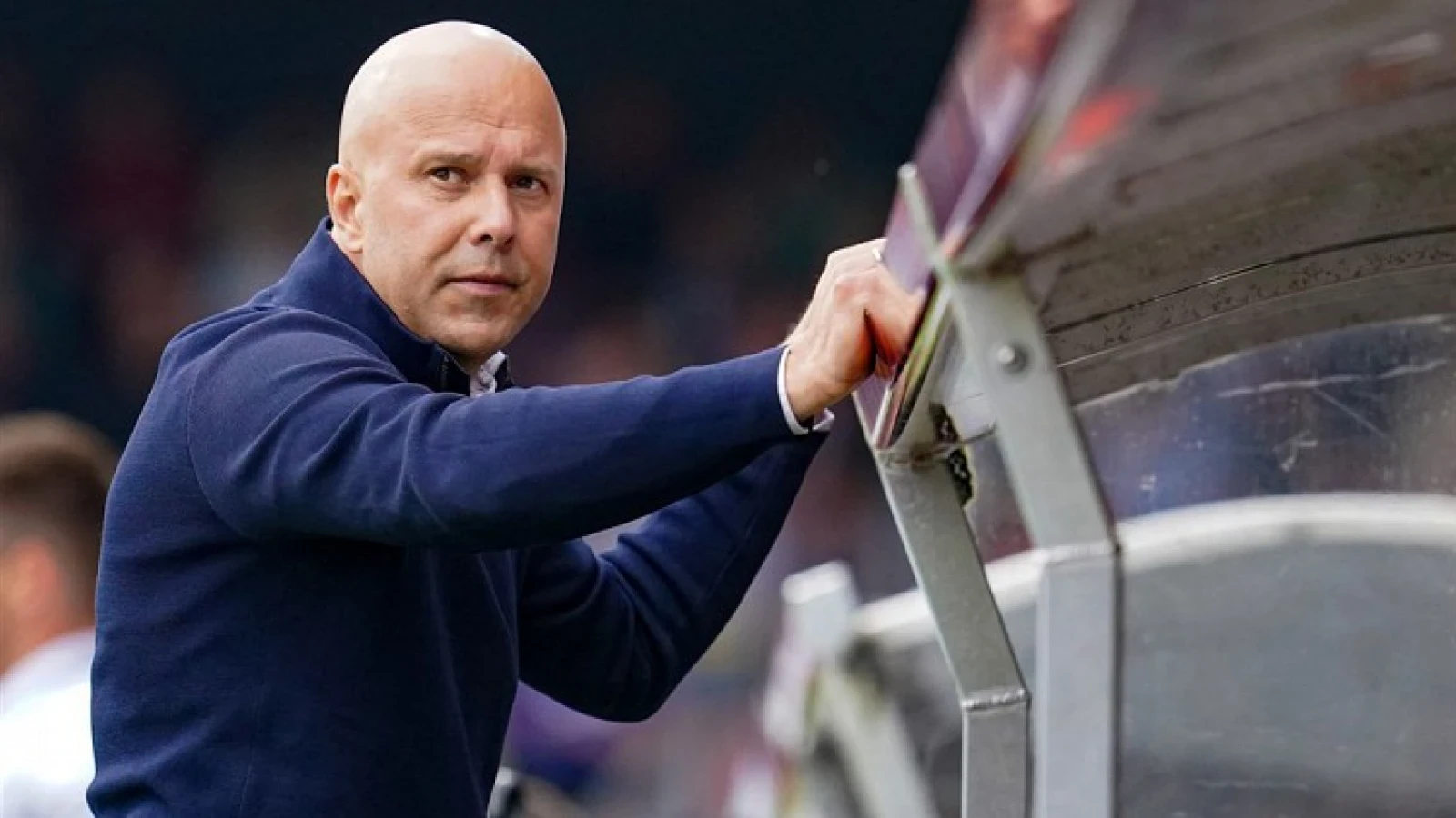 'Ik heb begrepen dat Feyenoord nu wel bereid is het salaris behoorlijk te verhogen'