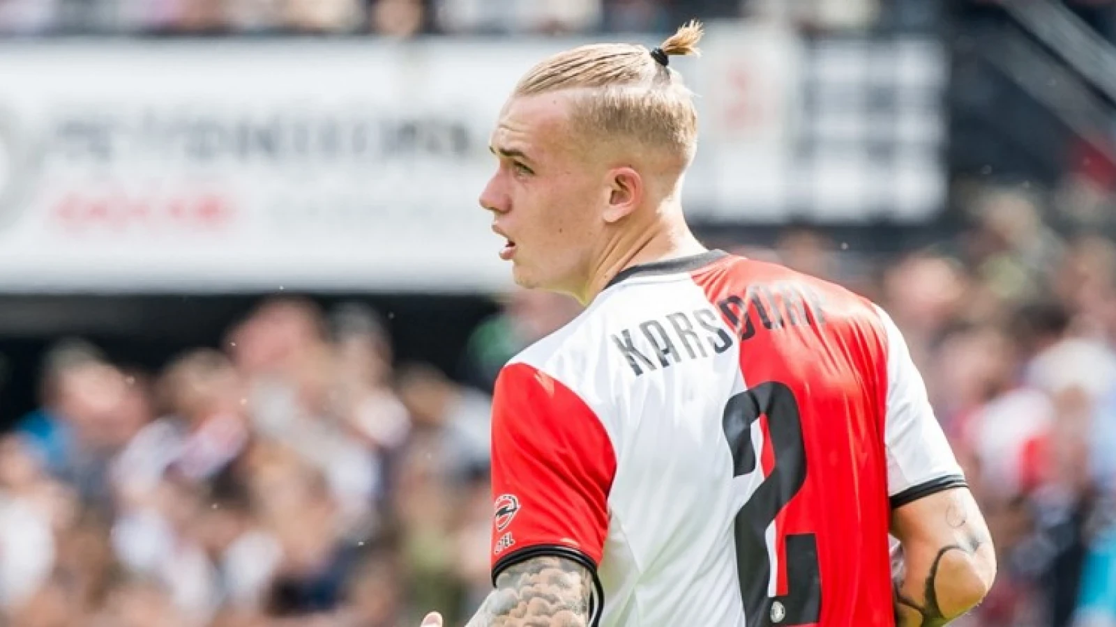 Kapper Karsdorp heeft het druk: 'Misschien is dit wel de opvolger van de Pellè-look'