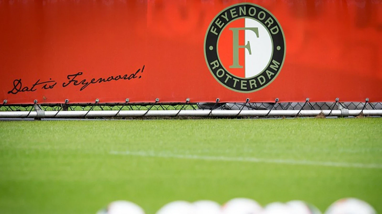 OFFICIEEL | Jan Plug tekent een driejarig contract bij Feyenoord