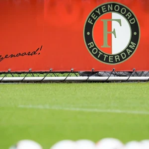 OFFICIEEL | Jan Plug tekent een driejarig contract bij Feyenoord
