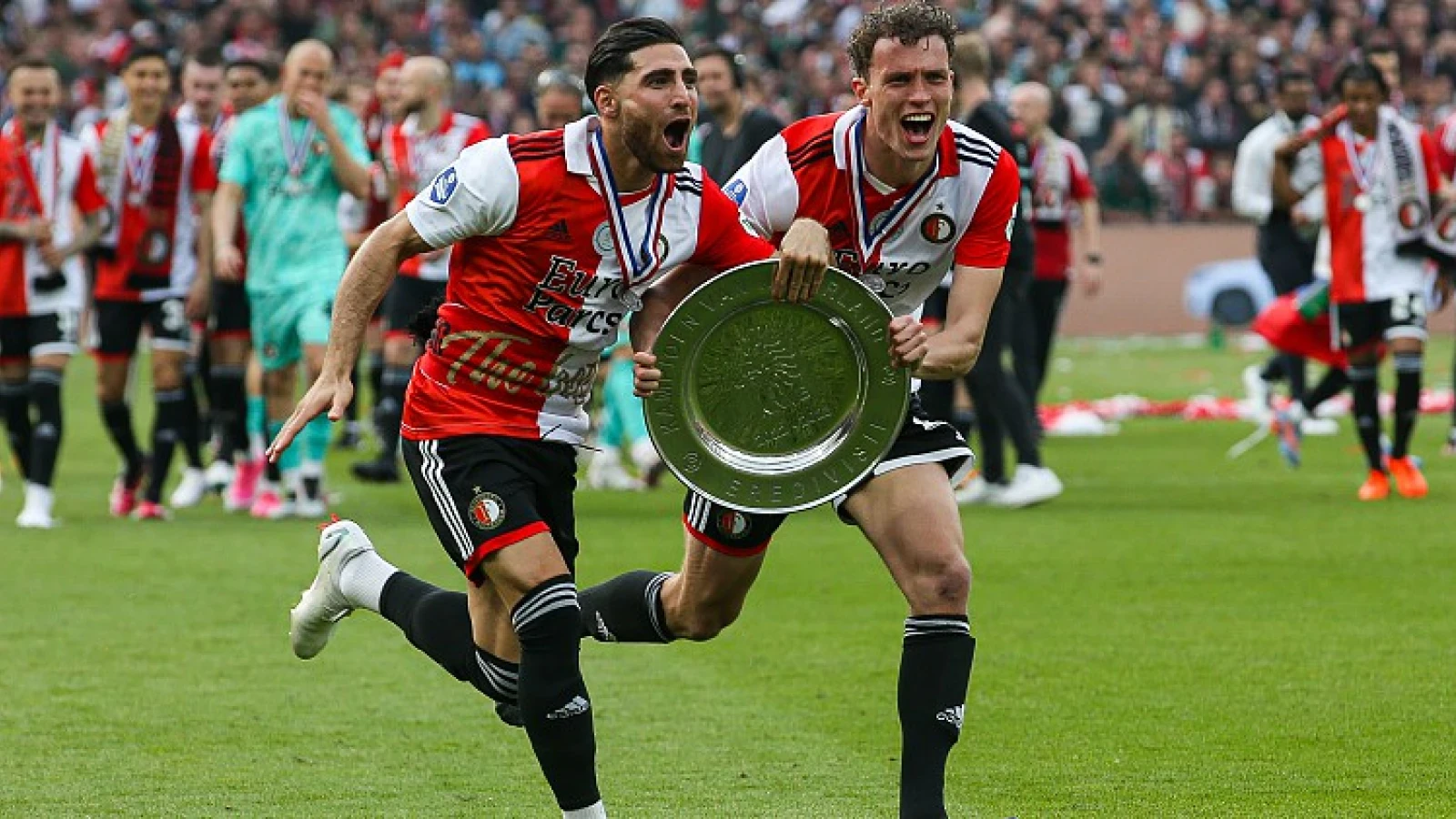 'Zijn instelling is in ieder geval om bij Feyenoord te blijven en op een hoger niveau te spelen'