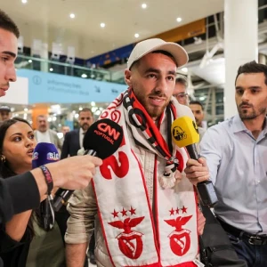 'Ik heb altijd gezegd dat ik Feyenoord pas zou verlaten als de tijd daarvoor rijp is'