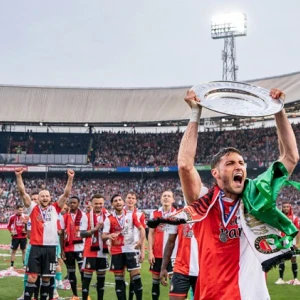 Gimenez: 'Dat is mijn favoriete Feyenoord-liedje'