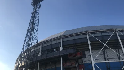 'Bedrukking spelersnaam gaat naar onderkant shirt door Prijsvrij'