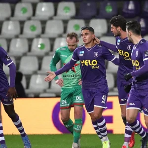 'Feyenoord en Beerschot V.A. bereiken akkoord over Sebaoui'