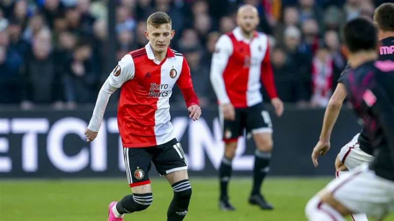 'Szymański lijkt toch ook aankomend seizoen voor Feyenoord te spelen'