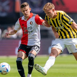VI: 'Feyenoord hoopt Szymański snel definitief vast te leggen'