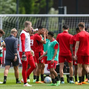 LIVE | Feyenoord - PEC Zwolle 3-1 | Einde wedstrijd