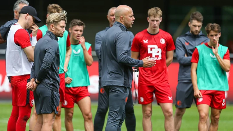 'Elf spelers zetten voorbereiding voort bij Feyenoord O21'