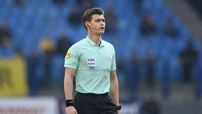 Kooij mag geen wedstrijden van Feyenoord meer fluiten bij komst Stengs