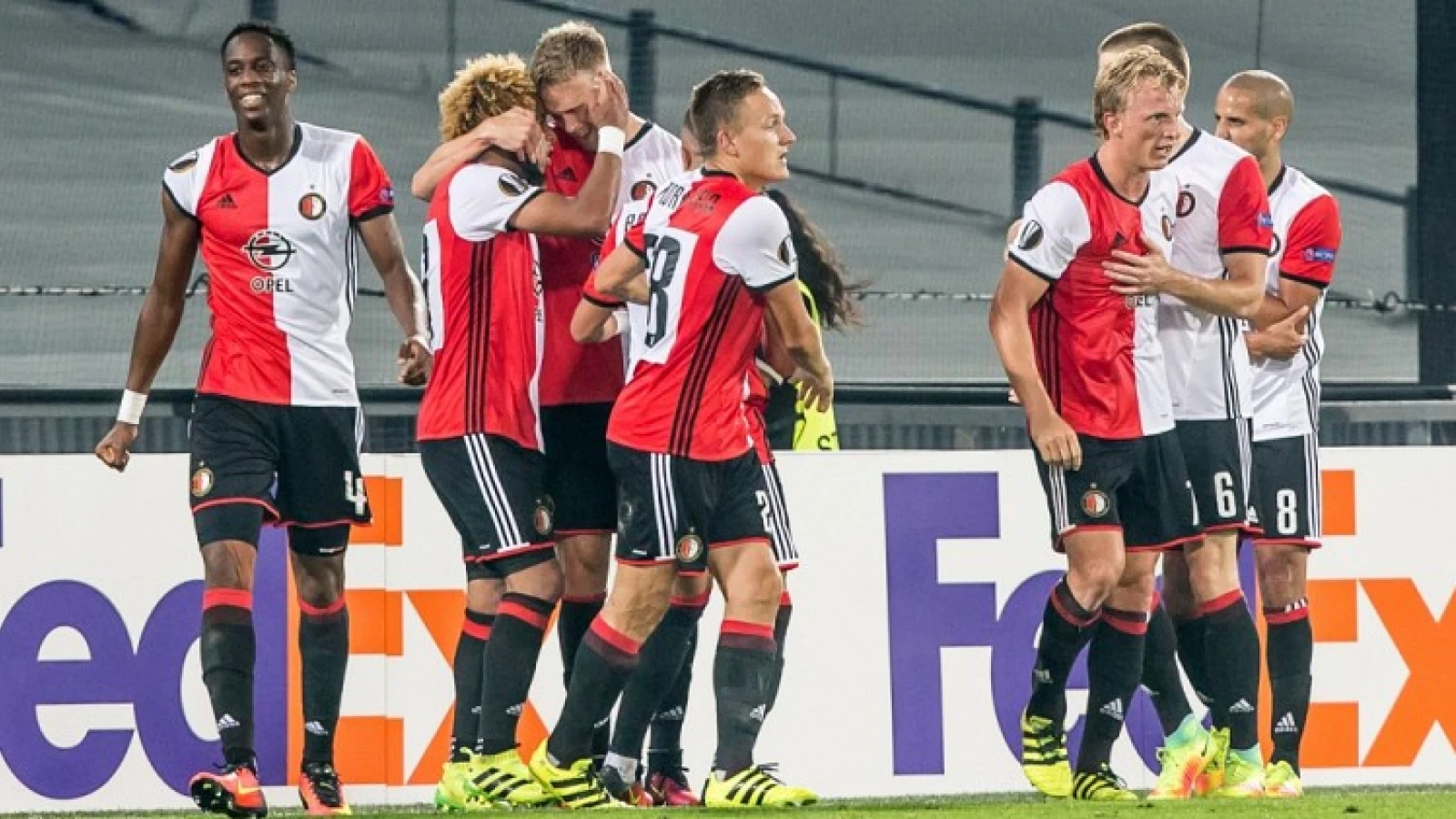 Feyenoord stunt in De Kuip en wint van Manchester United