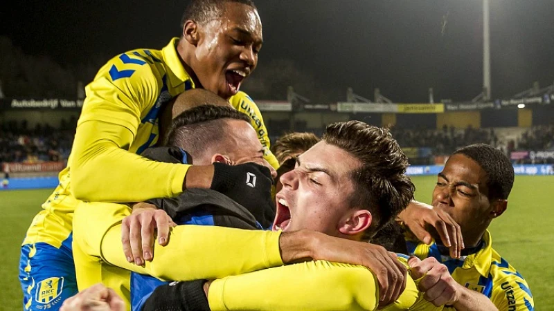 Feyenoord praat met twee Jupiler League teams om talenten te stallen