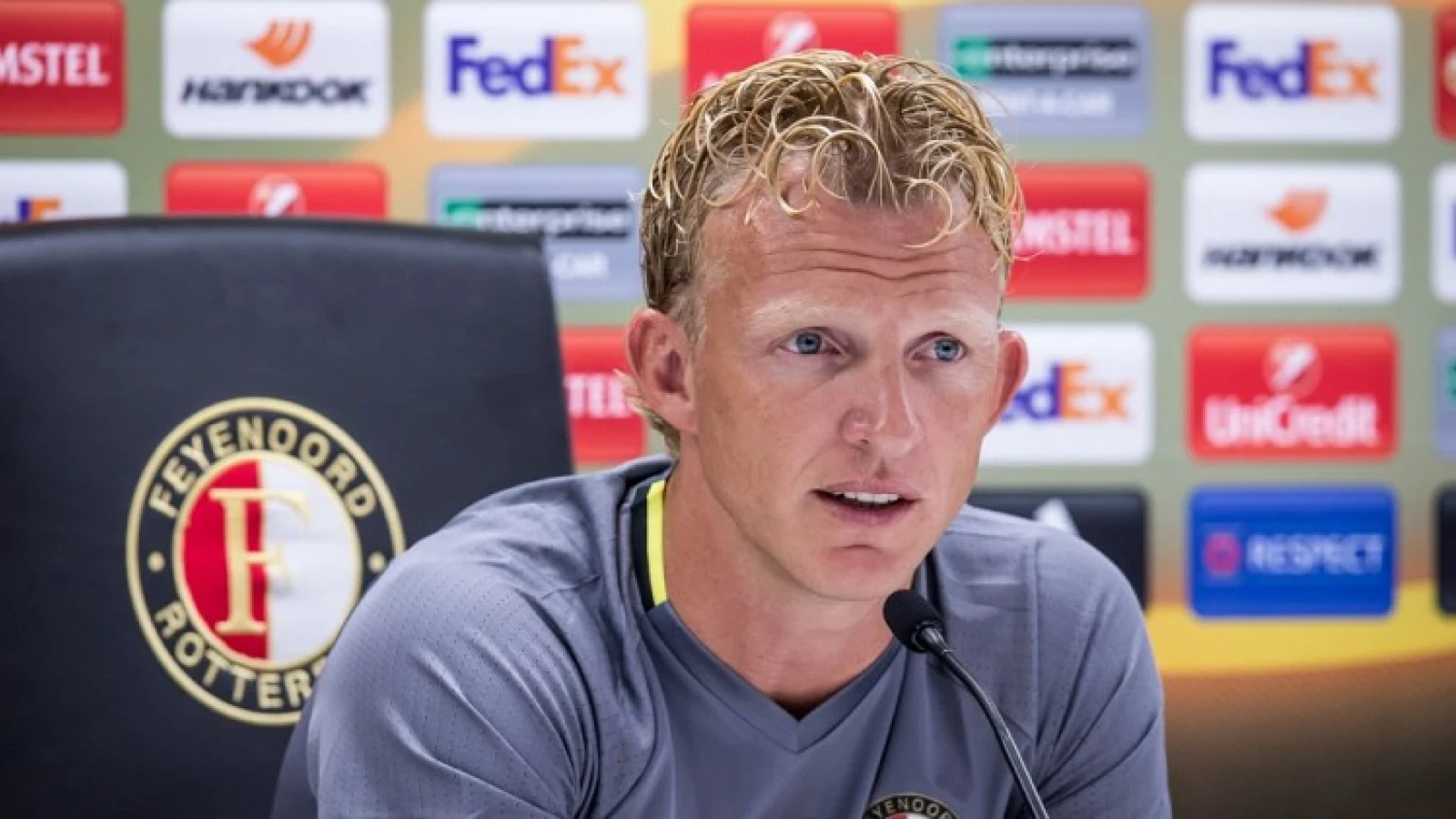 Kuyt geeft antwoord op vragen Turkse pers: 'Misschien ooit, na mijn actieve voetbalcarrière'