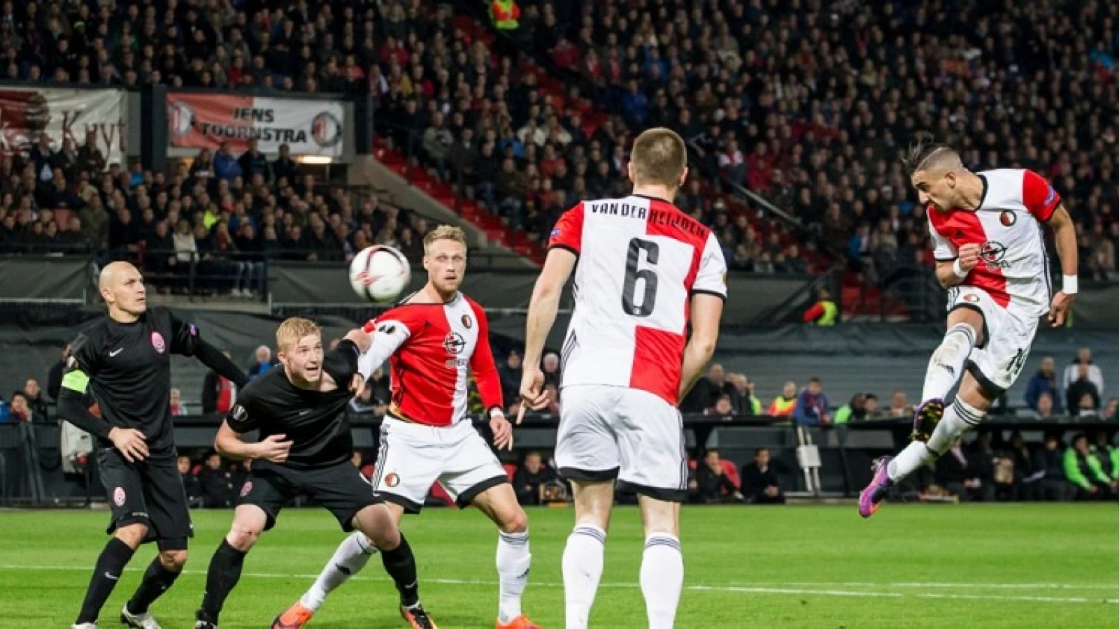 Supporters kritisch op Feyenoorder: ‘Zijn stinkende best doen is niet voldoende als er niet veel uitkomt’