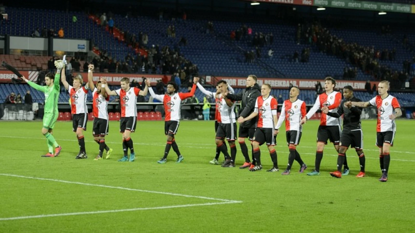 STAND | Feyenoord blijft koploper in de Eredivisie