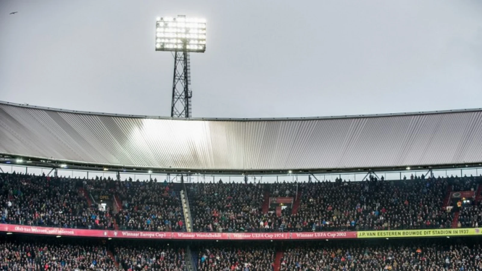 Feyenoord vervalt in oud patroon: 'Het positiespel is niet goed genoeg voor een kampioen’