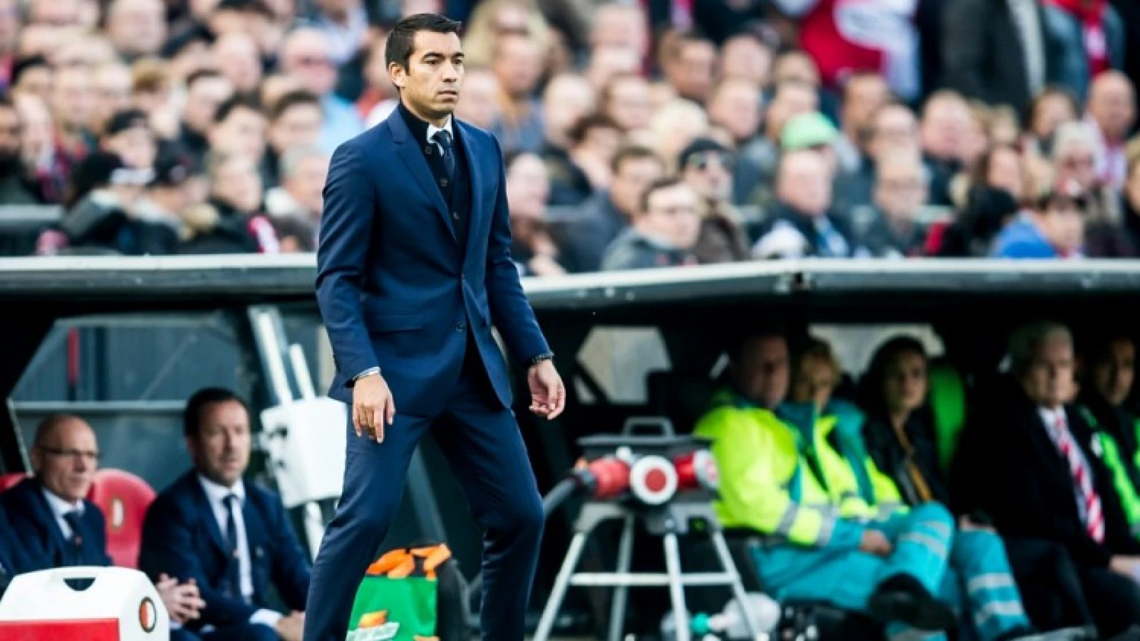 Van Bronckhorst kiest mooiste doelpunt van de middag: 'Dat was voor Sparta vlak voor rust toch wel een tik'