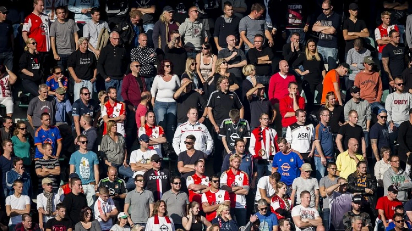 Mogelijke staantribunes in De Kuip