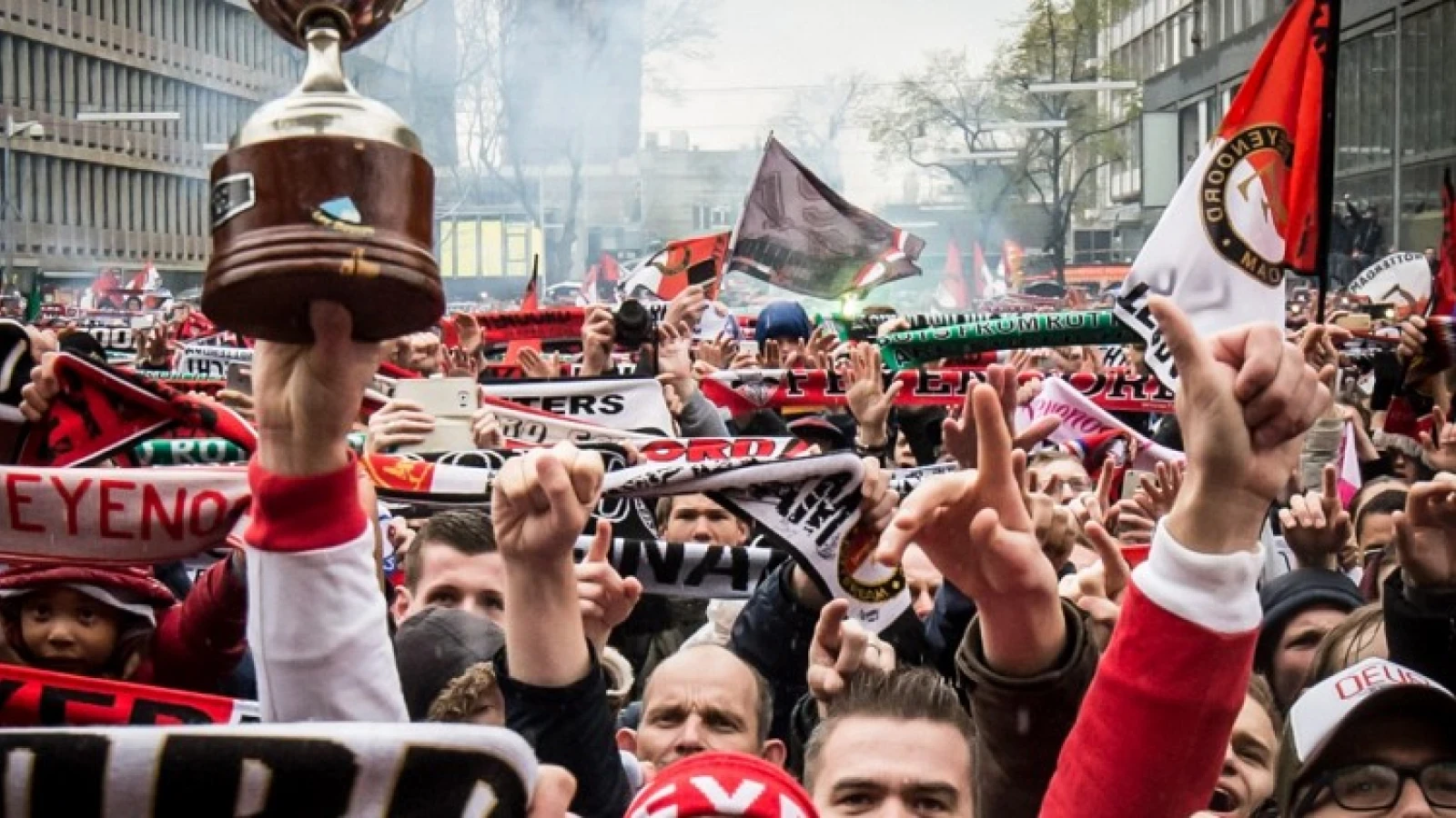 Andere Tijden Sport begint het jaar goed met documentaire: 'Feyenoord 1999: De Coolsingel liep vol'