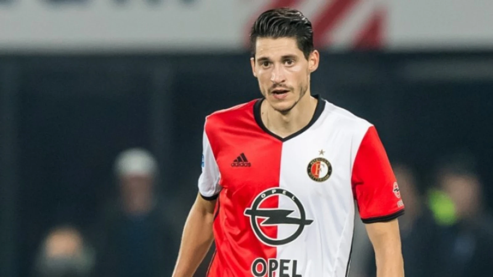 'Feyenoord laat Vejinovic niet vertrekken'