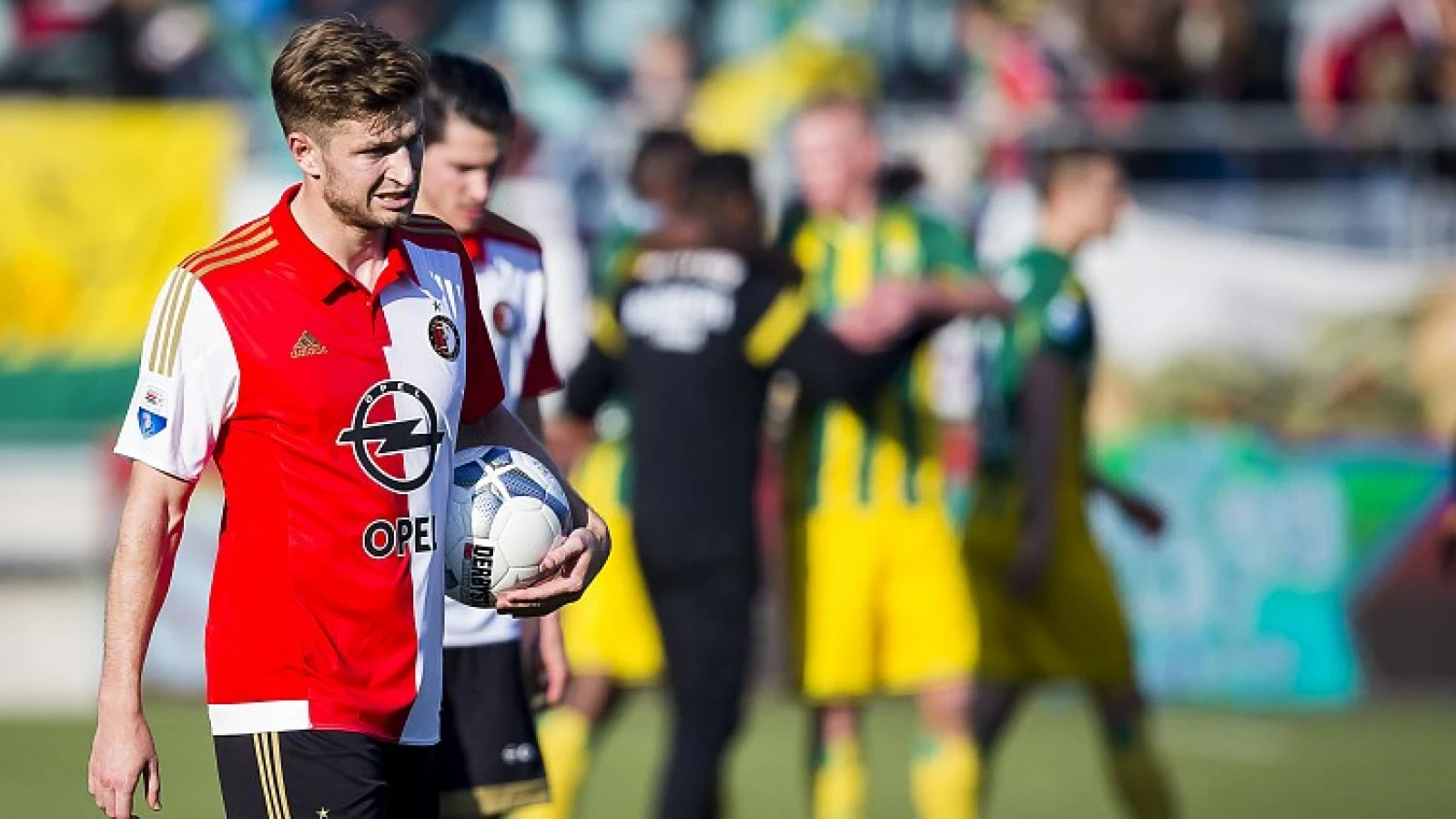 De Boer ziet probleem aankopen: 'Ze hebben moeite met de druk bij Feyenoord'