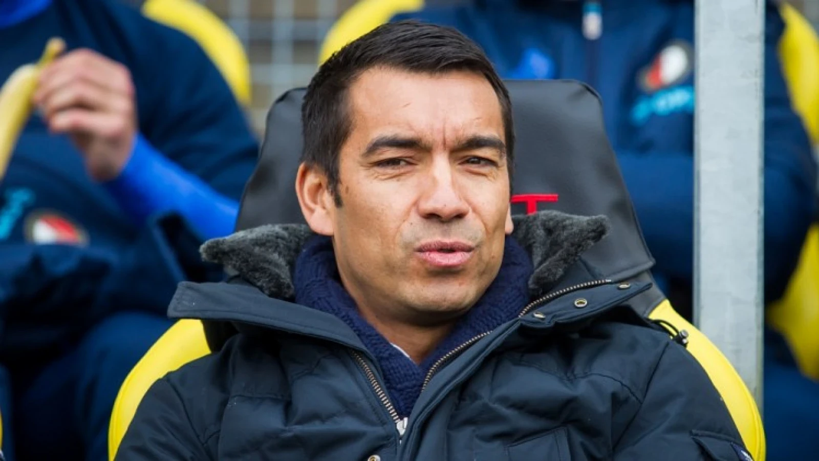 Van Bronckhorst over dubieuze situatie: 'Het is meestal wel een signaal'