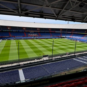 Netten in De Kuip blijven dit seizoen bij alle thuiswedstrijden