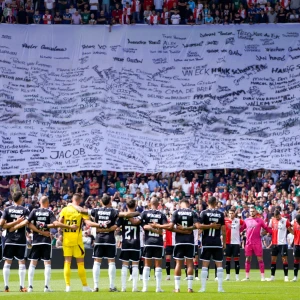 'Dat verdienen die miljoenen supporters die hun club wél op een positieve manier steunen'