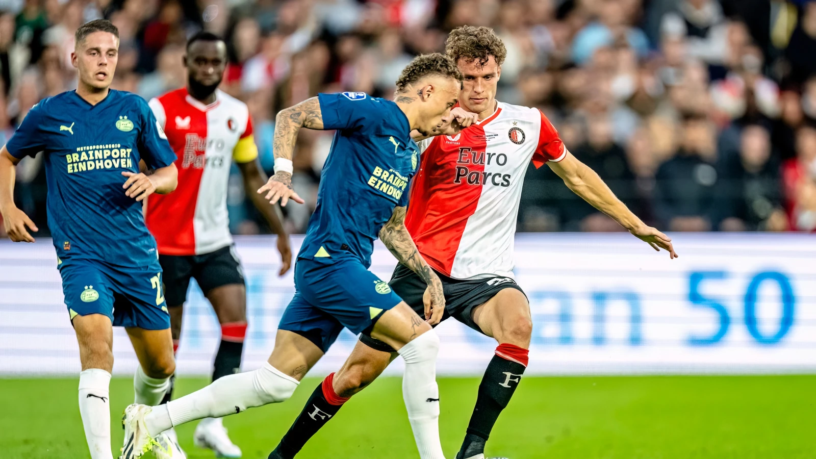 Feyenoord verliest van PSV en ziet Johan Cruijff Schaal naar Eindhoven gaan