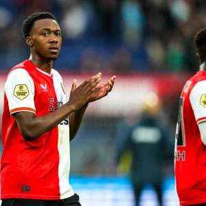 'Feyenoord biedt Milambo aan bij Keuken Kampioen Divisie-club'