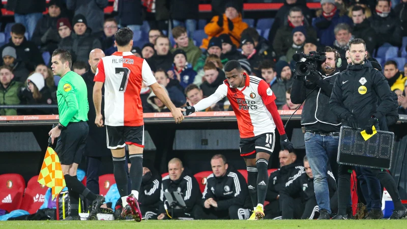 Krabbendam: 'Natuurlijk wil Feyenoord afscheid nemen van een aantal spelers'