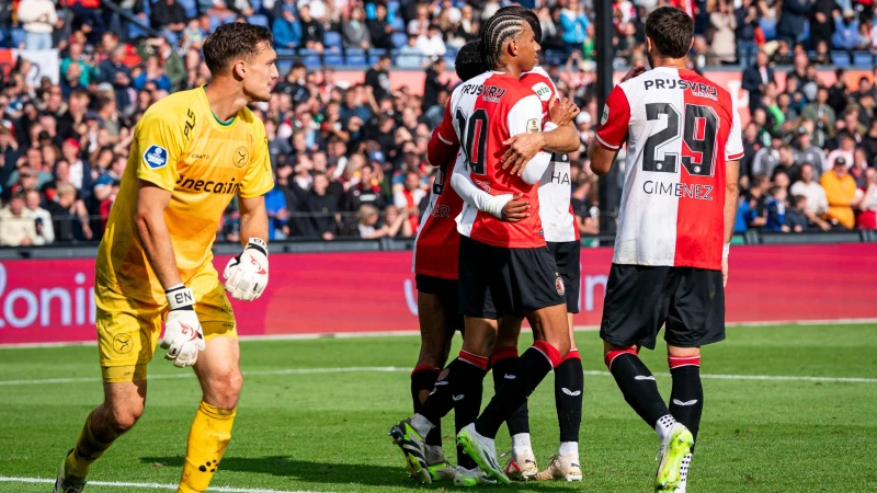 STAND | Feyenoord zesde na winst op Almere City FC