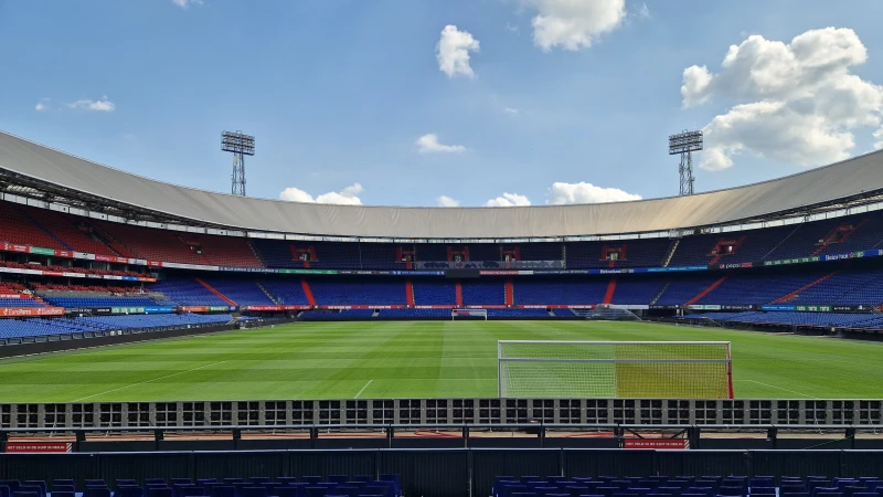 Wijzigingen in programma Eredivisie, twee wijzigingen voor Feyenoord